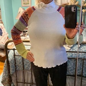 Free People multi color sleeve sweater, D01